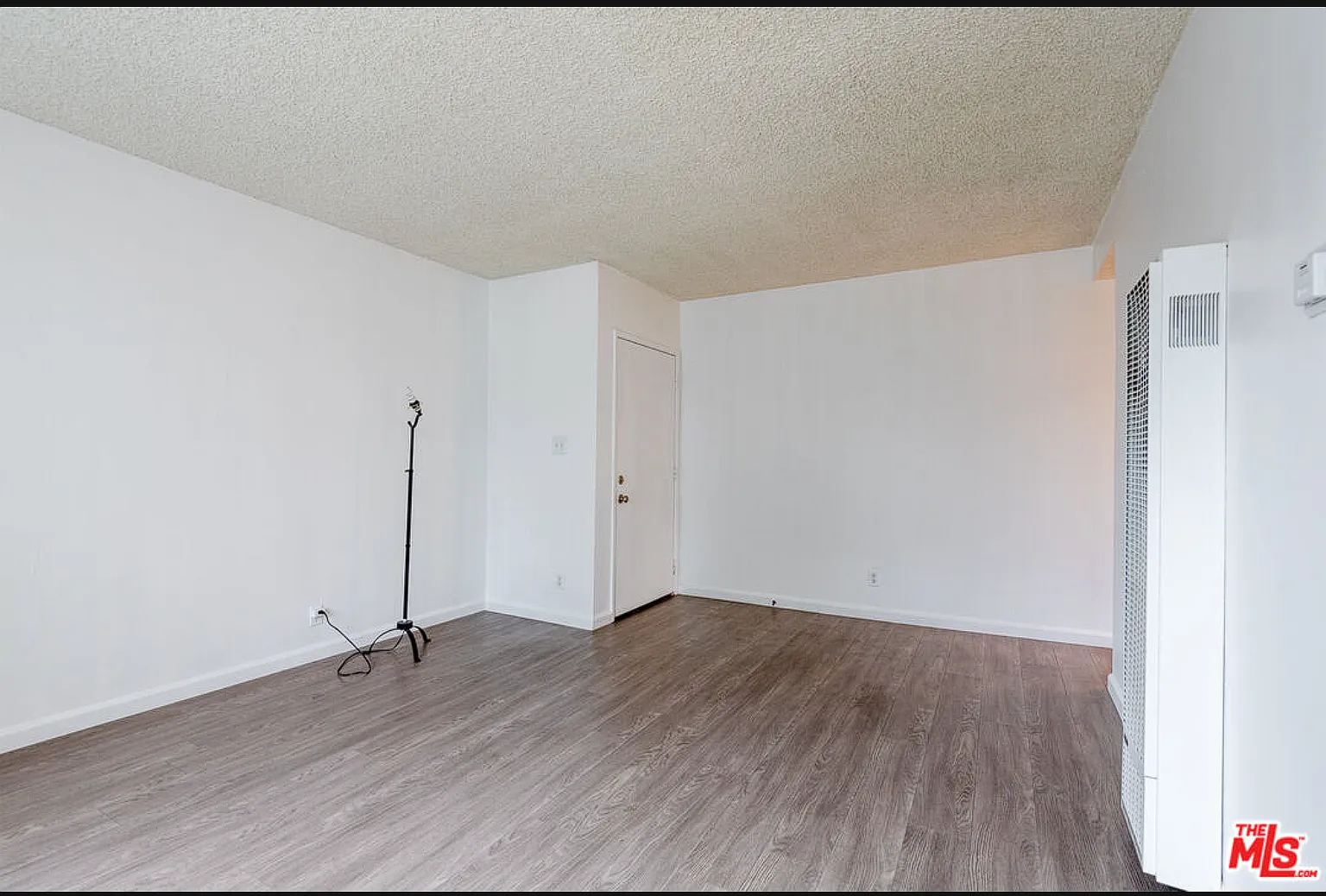 3458 W 67th St — Photo 1