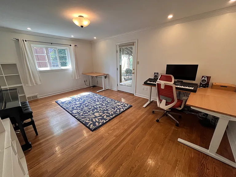 162 Mayfair Dr — Photo 19