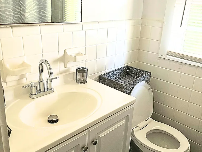 2726 Bayard St #B — Photo 3
