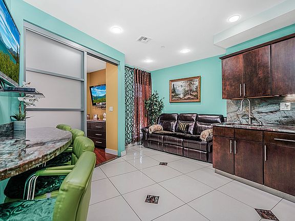 5th image of 2113 Kings Hwy #B2
