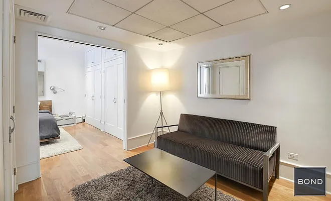 Rented by Bond New York | media 31