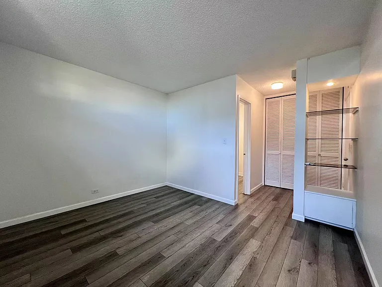 1914 University Ave #303 — Photo 15