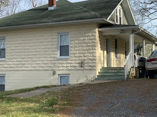 Lewis Street, 215 N., 215 N Lewis St, Lexington, VA 24450