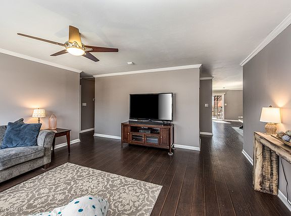 4th image of 6706 Cherrytree Ave