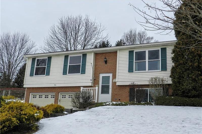1st image of 9 Torrington Dr