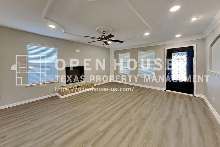 4 bed, 2.5 bath, 2253 sqft, $2,350 — Photo 3