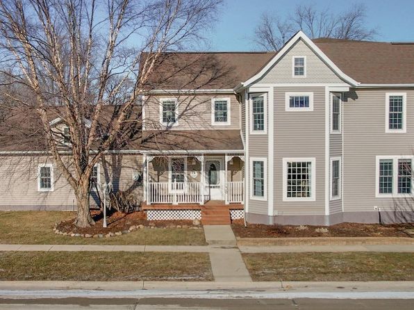 138 E Elder St, Dike, IA 50624