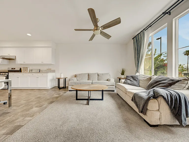 1018 Shiba Ct — Photo 5