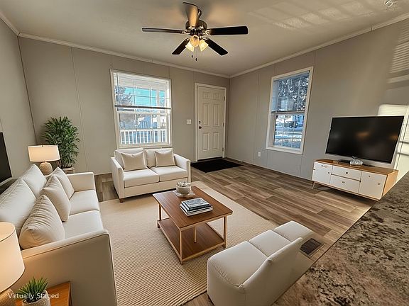 3rd image of 105 20th St NW #257