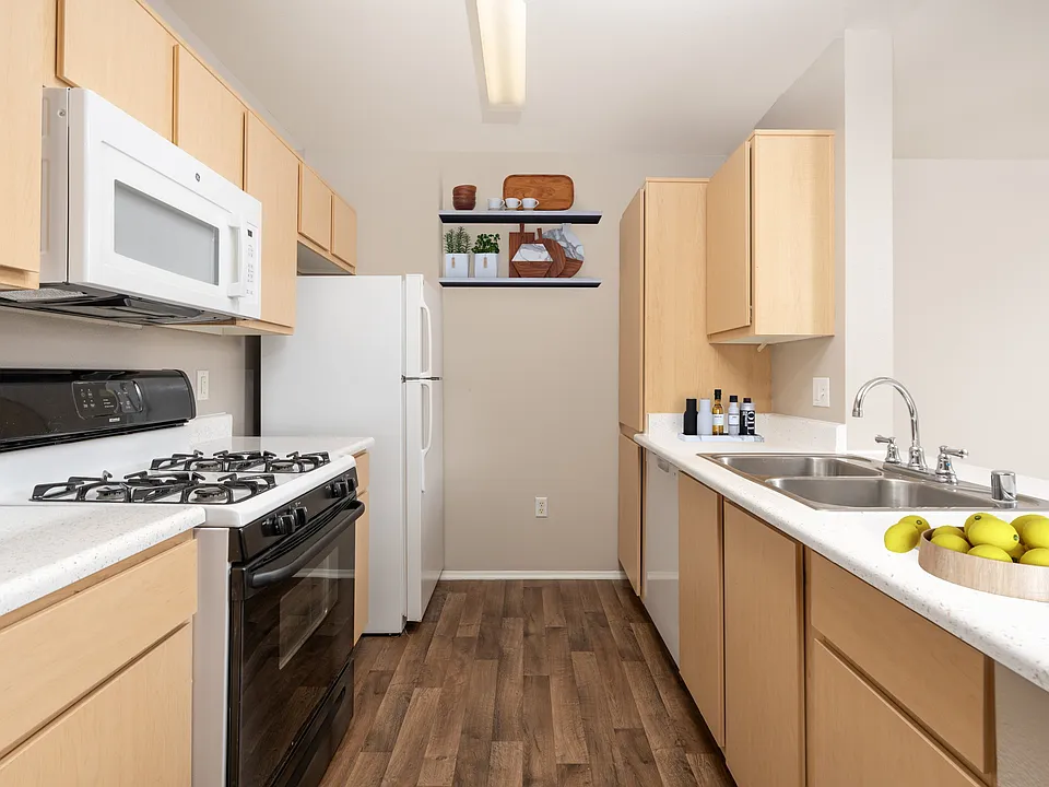 55+ Community - FountainGlen at Stevenson Ranch