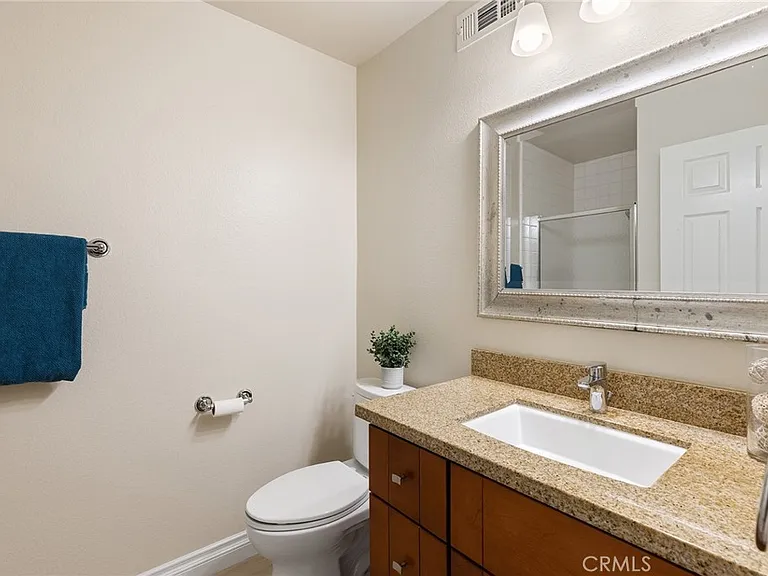 14 Woodgrove #19 — Photo 16