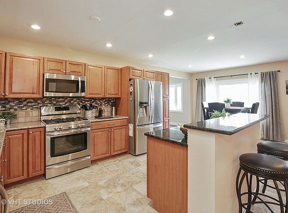 4th image of 8164 N Carrolton Ct