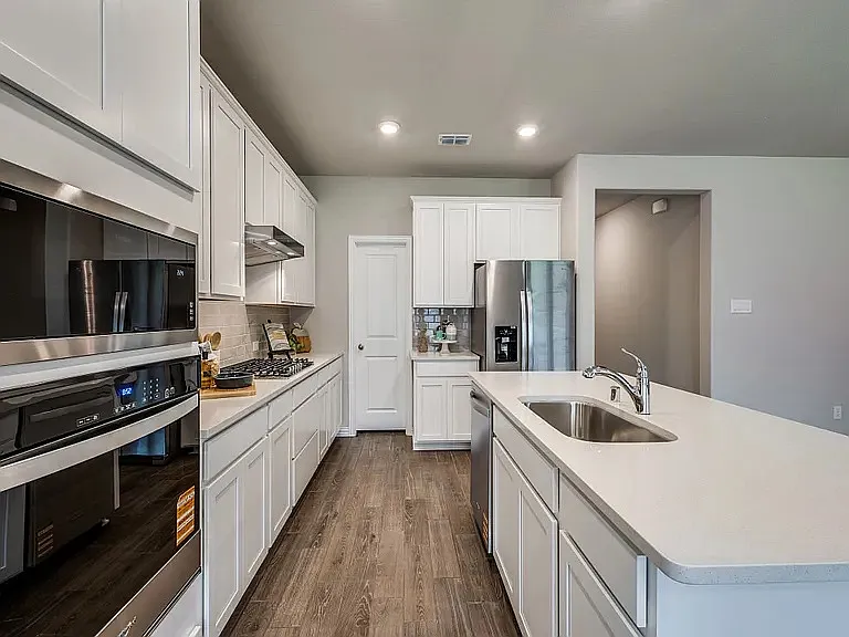 3925 Jasper Ln — Photo 7