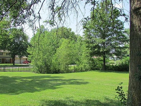 3rd image of 8405 McCormack Dr