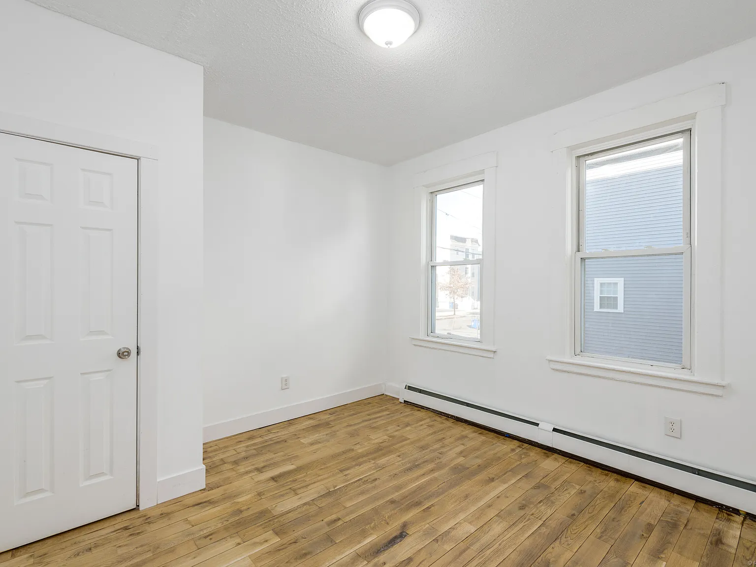 4 bed, 1.0 bath, 1441 sqft, $3,000 — Photo 4