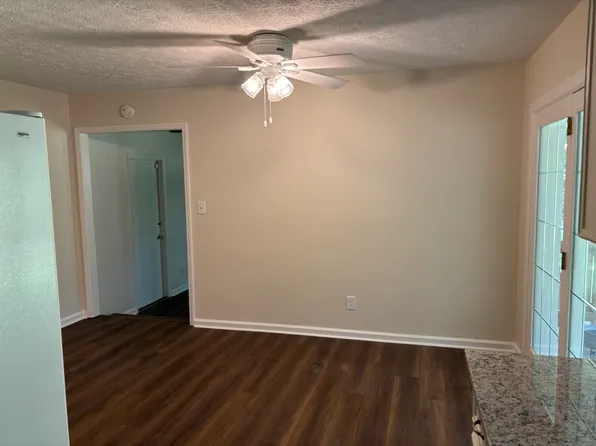 2226 Elko Rd, Elko, GA 31025