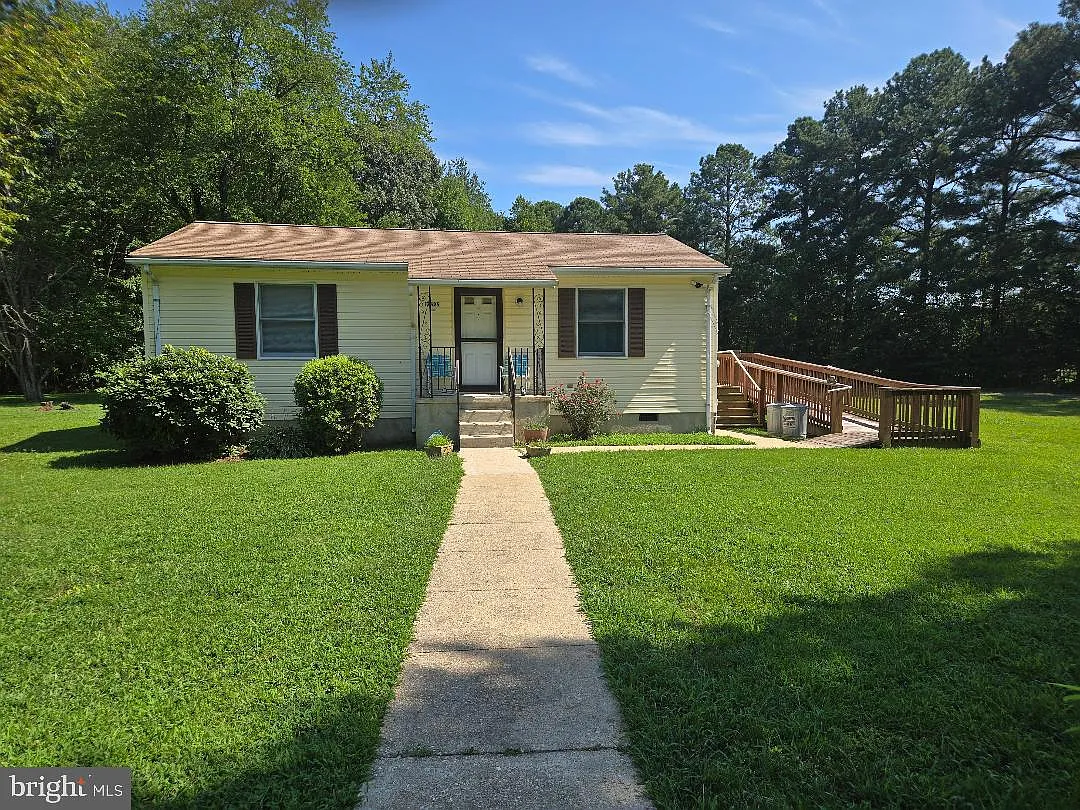 12525 Swan Point Rd photo 1