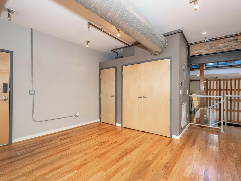 1417 Main St #5 — Photo 11