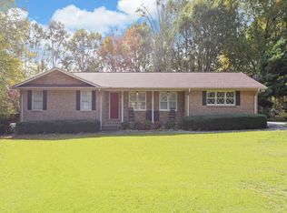 184 Van Mar Dr, Toccoa, GA 30577