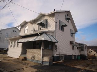 843 E Patterson St, Lansford, PA 18232