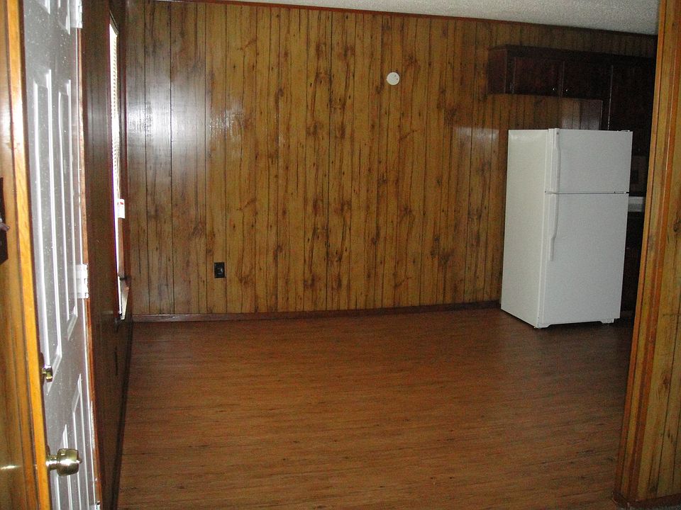 2404 Dining Area_04172015