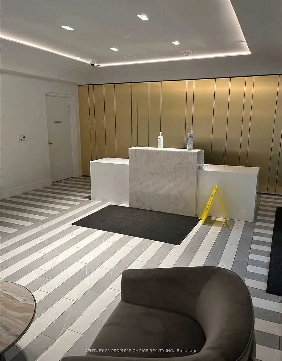 3 bed, $2,950 — Photo 2