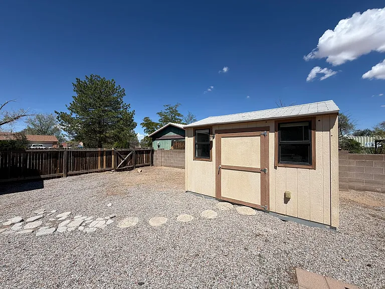 628 Pontiac Dr SW — Photo 21