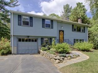 122 Dodd Dr, Holliston, MA 01746