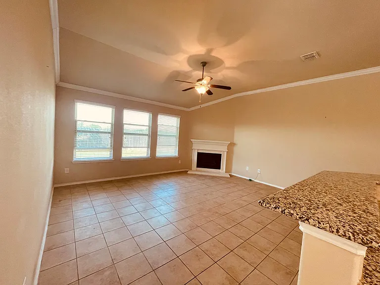 1112 Nocona Dr — Photo 21