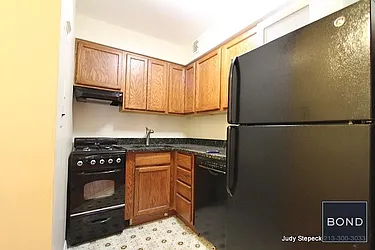 Rented by Bond New York