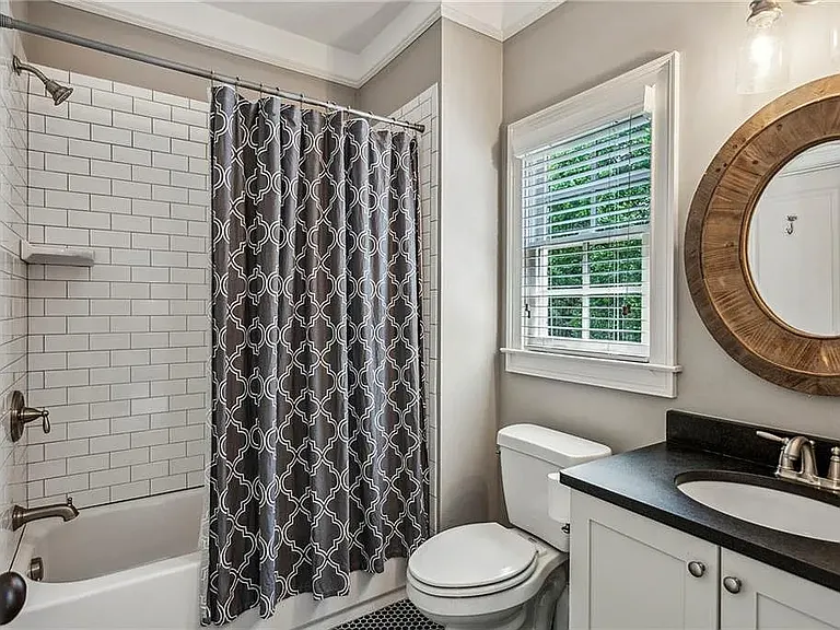 2115 Howell Mill Rd NW — Photo 41