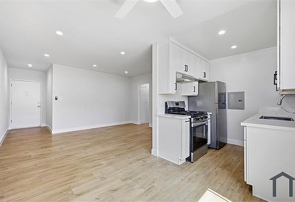 4th image of 12540 Pacific Ave APT 9