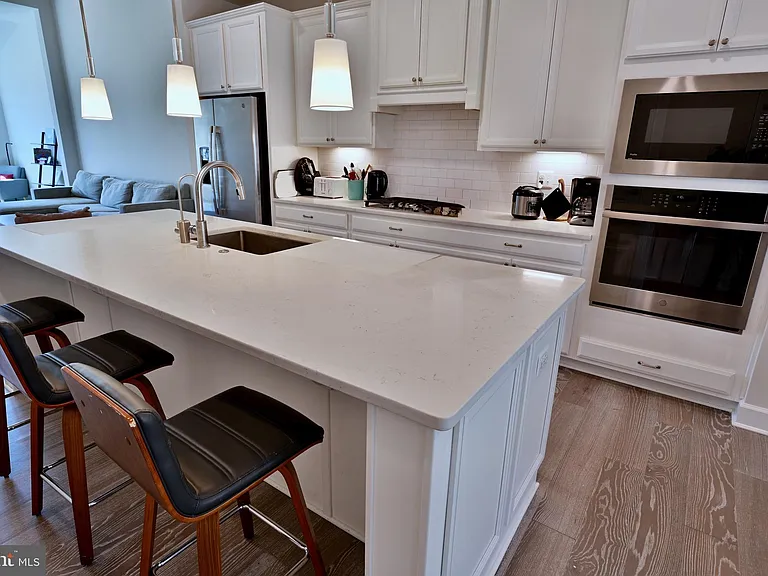 33731 Freeport Dr — Photo 10