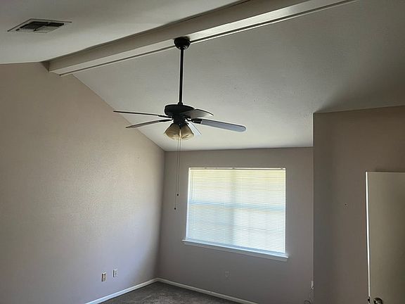 4th image of 818 Asheville Dr