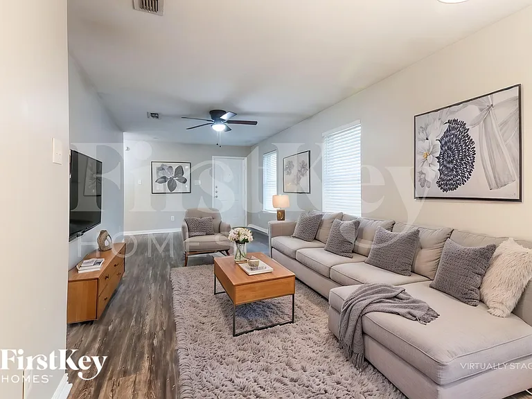 1607 Coleman St — Photo 6