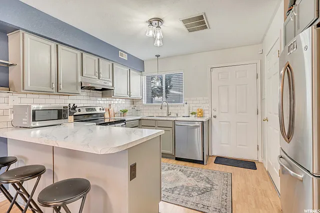 475 N Redwood Rd #12 — Photo 5