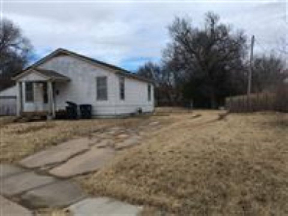 1st image of 602 S Maplewood Dr