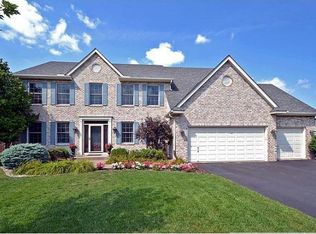 891 Oak Ct, Eagan, MN 55123