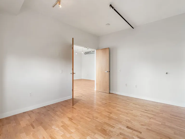 1125 11th St NW #503 — Photo 23