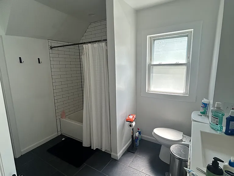 68 Bellingham Ave — Photo 9
