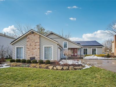 2890 Margaretta Dr, Westlake, OH, 44145
