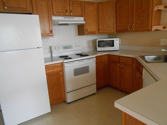 2nd image of 2029 Windsong Dr Unit 2A