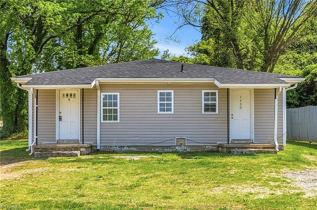 2 bed, 1.0 bath, 750 sqft, $800 — Photo 1