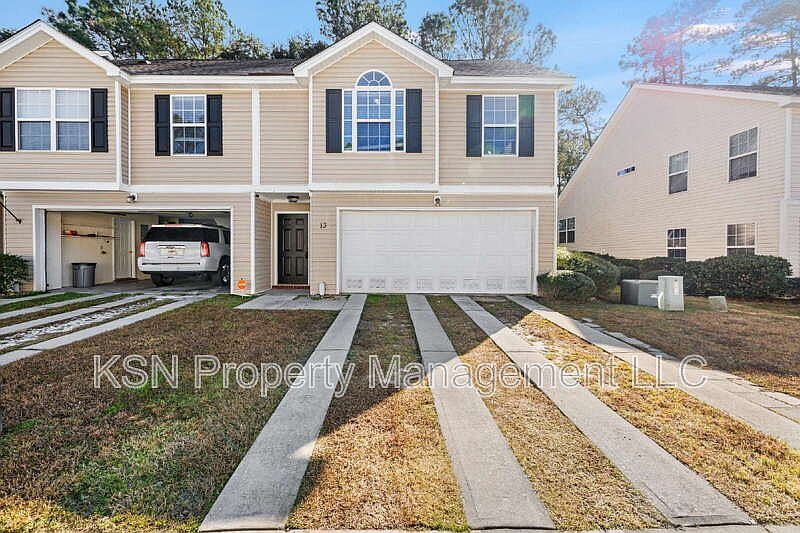 1st image of 13 Orchid Ln
