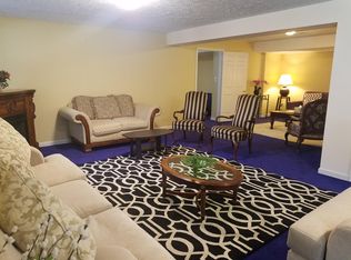 11614 Holly Briar Ln, Great Falls, VA