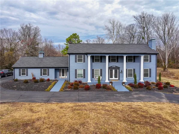 3970 E Mission Blvd, Fayetteville, AR 72703