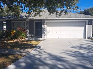 2104 Unity Village Dr, Ruskin, FL 33570