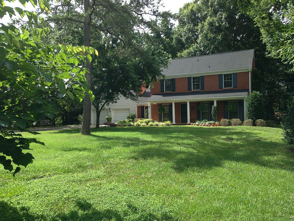Beautiful Front Yard