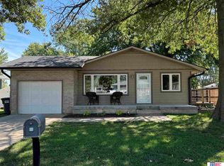 516 N Ohio Ave, York, NE 68467