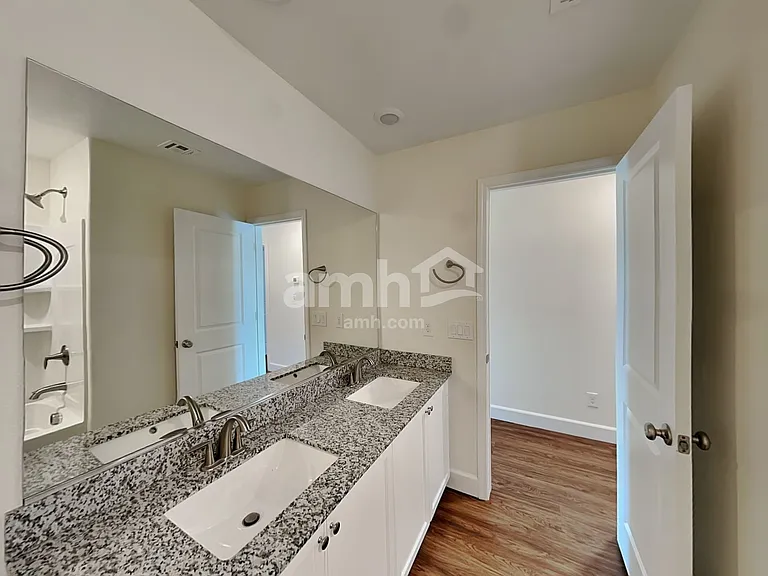 9259 Baylee Bay Ct — Photo 14